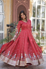 Load image into Gallery viewer, Pinal Viscose Cosmos  Anarkali | Shoppers Trend
