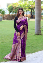 Load image into Gallery viewer, Pure Purple Soft Silk Saree online shopping price under 2000 . Traditional Look most Famous and best selling product in India . 
