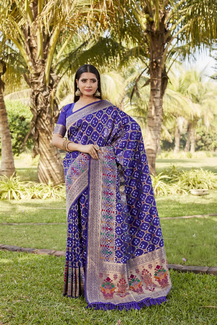 Yashoda Pure Gharchola Bandhej Silk Saree | Shoppers Trend