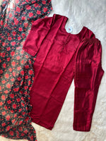 Load image into Gallery viewer, ROSELAND WONDERS - Premium Anarkali from shoppers trend - Just Rs. 649! Shop now at shoppers trend
