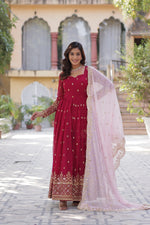 Load image into Gallery viewer, Ishita Faux Blooming Anarkali | Shoppers Trend
