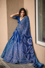 Load image into Gallery viewer, Rushita Vaishali Silk Dhavani Set | Half-Saree | Langa Voni | Shoppers Trend
