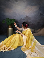 Load image into Gallery viewer, Daya Jacquard Chex Saree | Shoppers Trend
