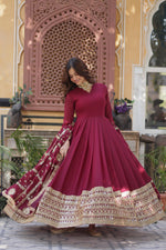 Load image into Gallery viewer, Kanika Star Georgette Anarkali | Shoppers Trend
